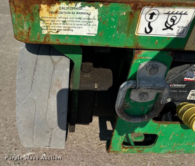 image for item EM2291 Skyjack SJ12 vertical lift