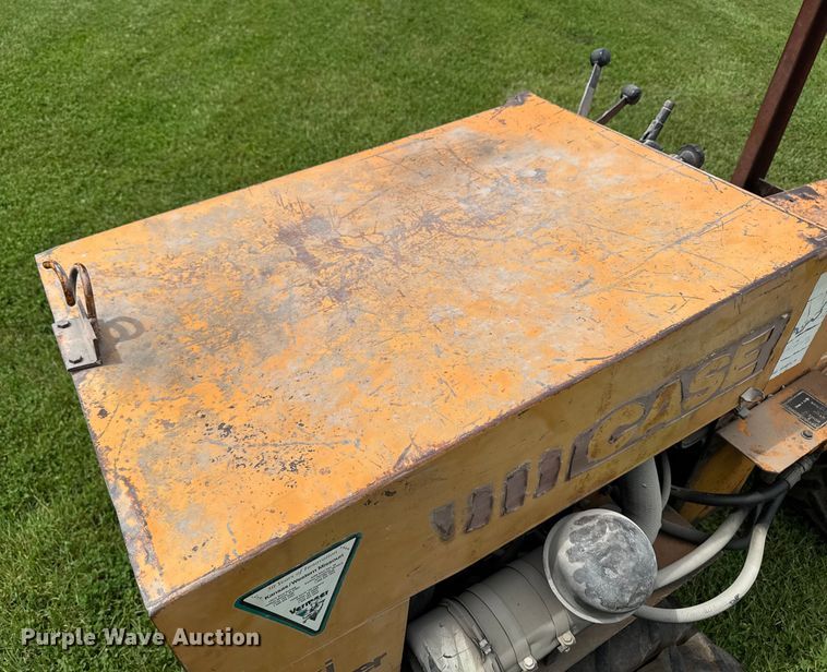 image for item EM2292 1989 Case Maxi sneaker series B vibratory cable plow