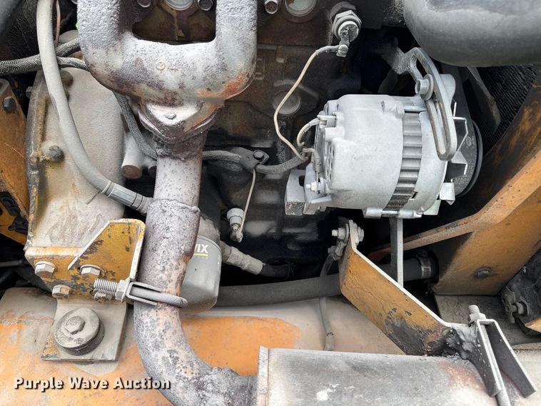 image for item EM2292 1989 Case Maxi sneaker series B vibratory cable plow