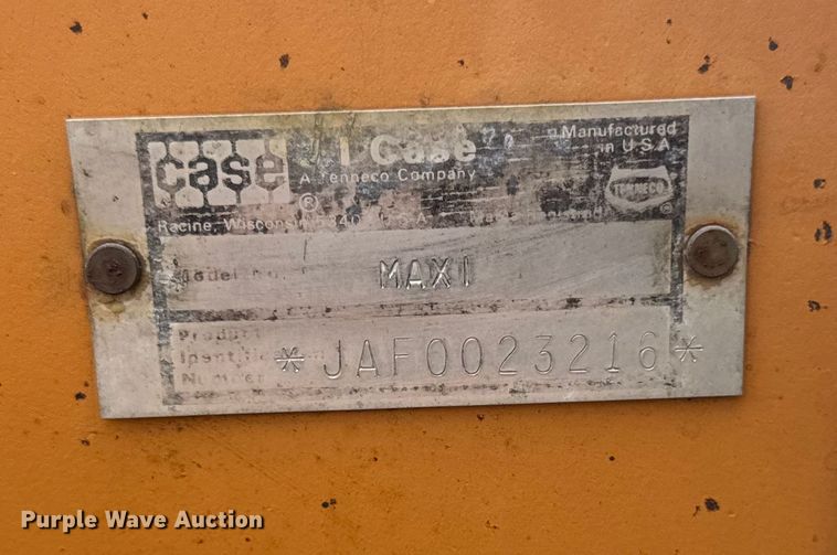 image for item EM2292 1989 Case Maxi sneaker series B vibratory cable plow