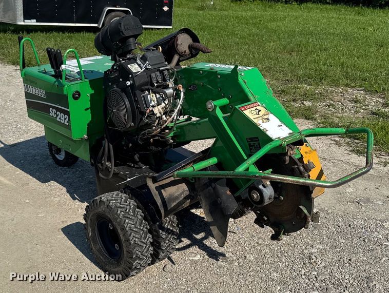 image for item EM2293 2019 Vermeer SC292 stump grinder