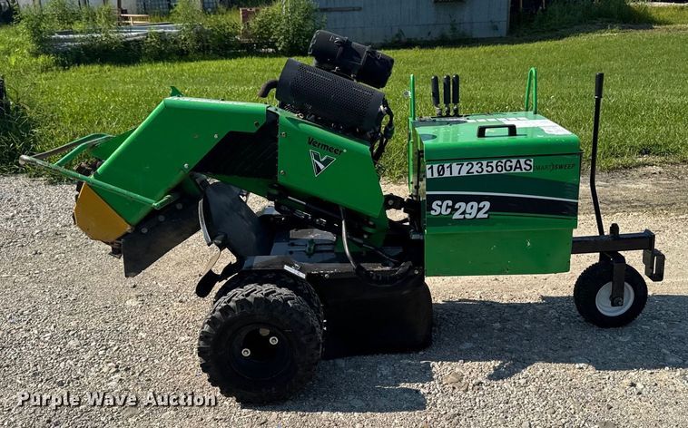 image for item EM2293 2019 Vermeer SC292 stump grinder