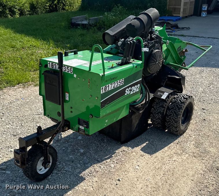 image for item EM2293 2019 Vermeer SC292 stump grinder