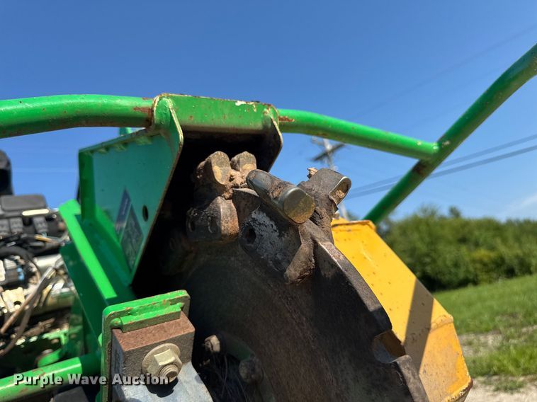 image for item EM2293 2019 Vermeer SC292 stump grinder