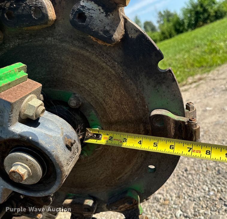 image for item EM2293 2019 Vermeer SC292 stump grinder