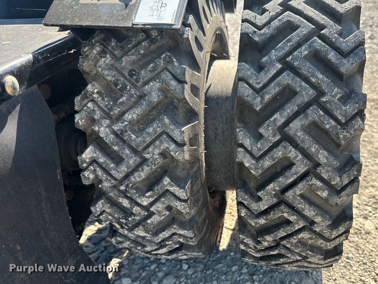 image for item EM2293 2019 Vermeer SC292 stump grinder