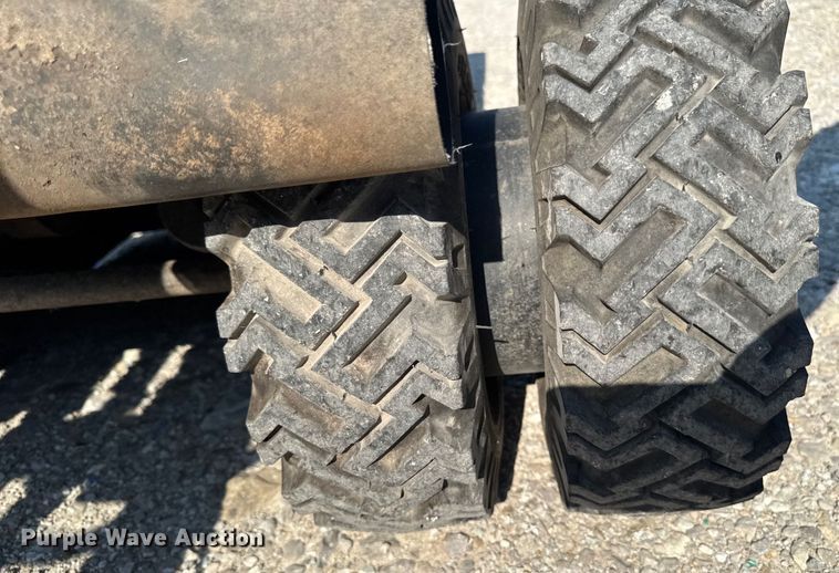 image for item EM2293 2019 Vermeer SC292 stump grinder