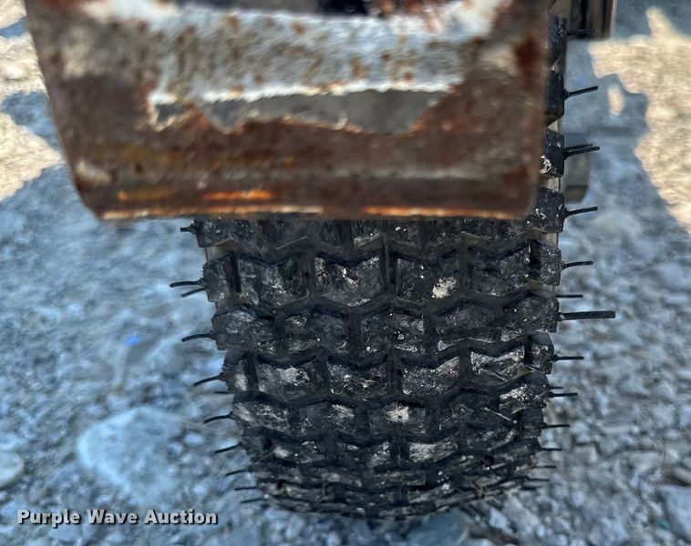 image for item EM2293 2019 Vermeer SC292 stump grinder