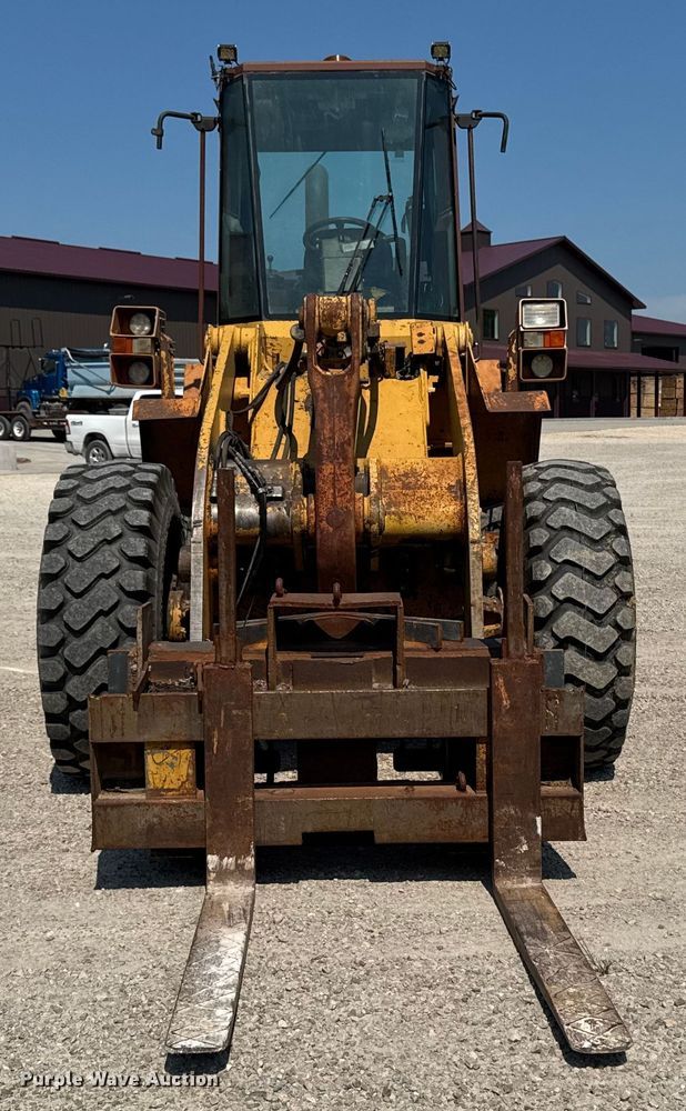 image for item EM2294 1991 Case 621ZF wheel loader