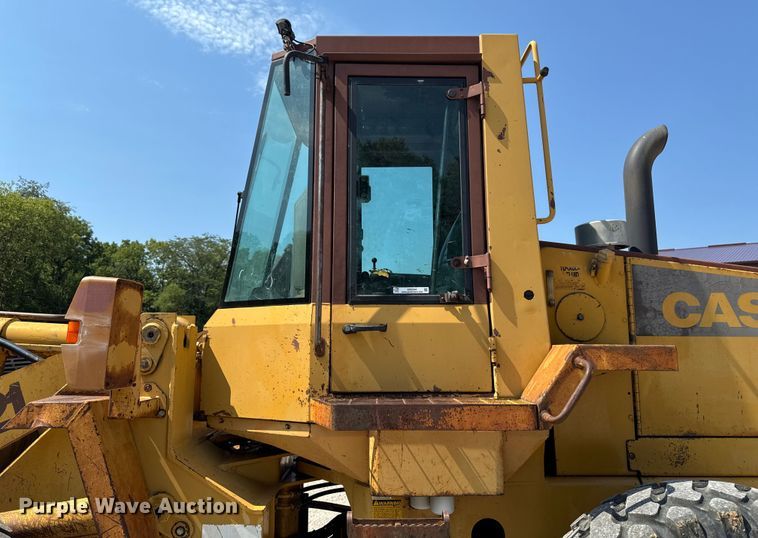 image for item EM2294 1991 Case 621ZF wheel loader