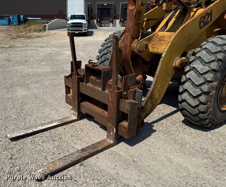 image for item EM2294 1991 Case 621ZF wheel loader