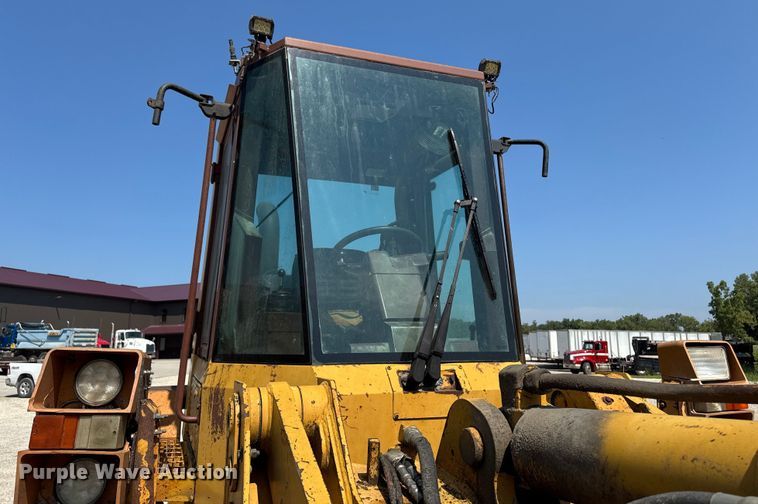 image for item EM2294 1991 Case 621ZF wheel loader