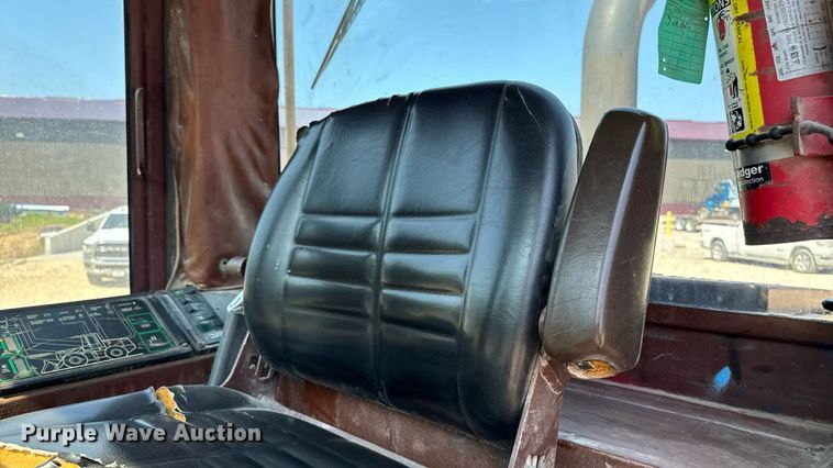 image for item EM2294 1991 Case 621ZF wheel loader