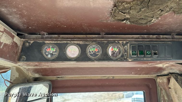 image for item EM2294 1991 Case 621ZF wheel loader