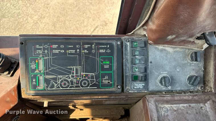 image for item EM2294 1991 Case 621ZF wheel loader