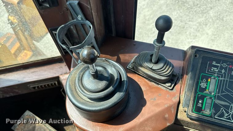 image for item EM2294 1991 Case 621ZF wheel loader