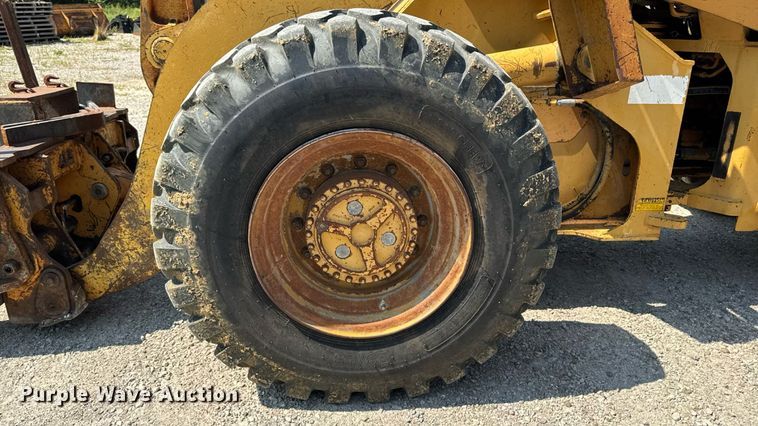 image for item EM2294 1991 Case 621ZF wheel loader