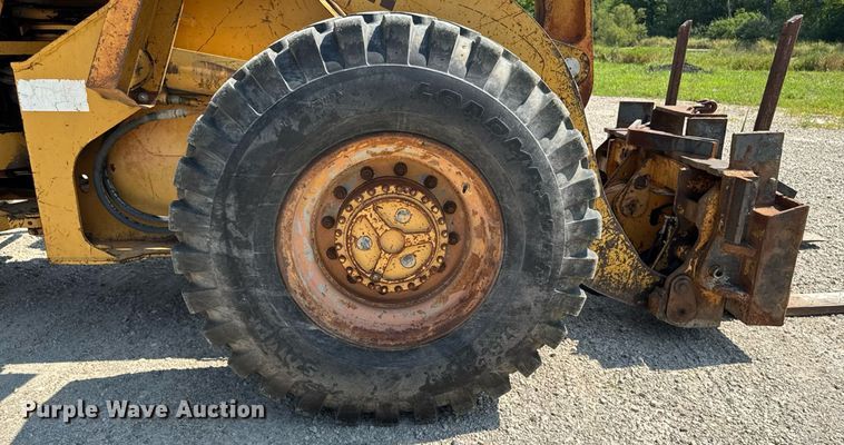 image for item EM2294 1991 Case 621ZF wheel loader