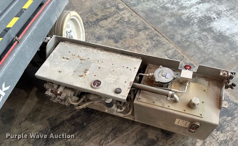 image for item EM2295 2008 Skyjack SJ III 4632 scissor lift