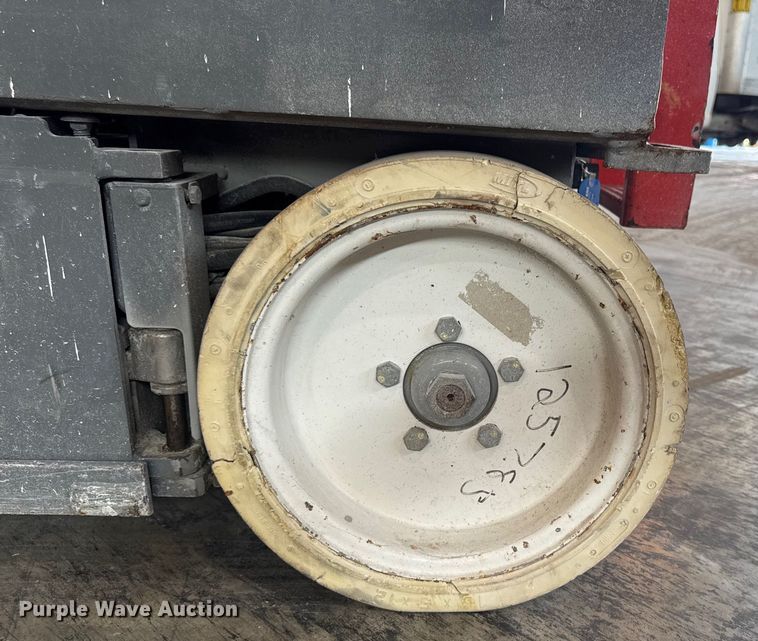 image for item EM2295 2008 Skyjack SJ III 4632 scissor lift