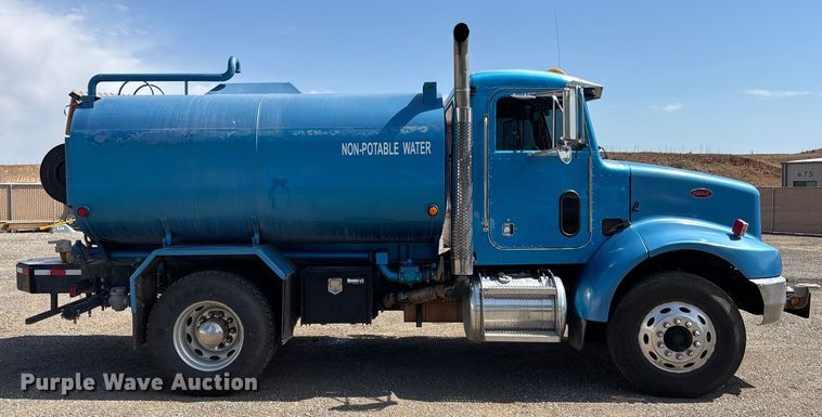 image for item EM5061 2000 Peterbilt 300 water truck