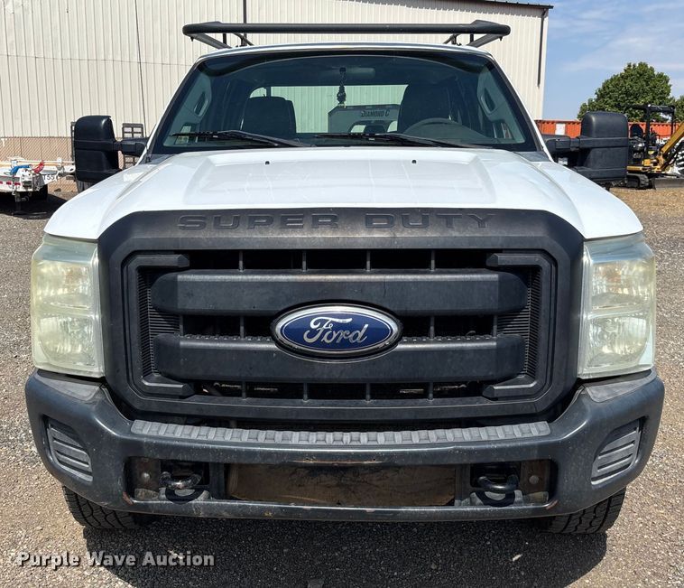 image for item EM5062 2011 Ford F250 Super Duty XL Crew Cab utility bed pickup truck