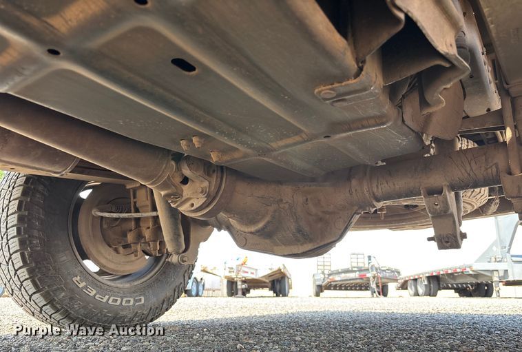 image for item EM5062 2011 Ford F250 Super Duty XL Crew Cab utility bed pickup truck