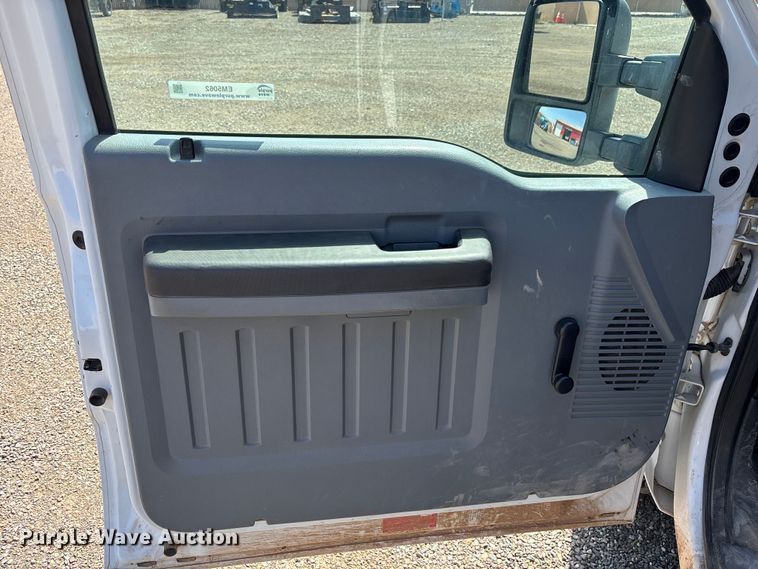 image for item EM5062 2011 Ford F250 Super Duty XL Crew Cab utility bed pickup truck