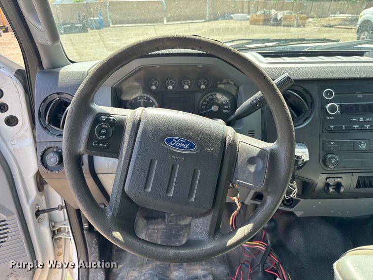 image for item EM5062 2011 Ford F250 Super Duty XL Crew Cab utility bed pickup truck