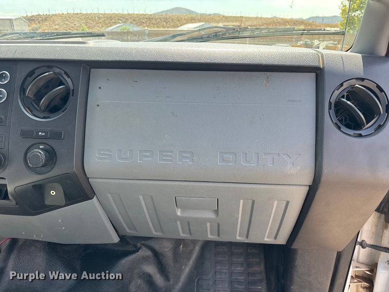 image for item EM5062 2011 Ford F250 Super Duty XL Crew Cab utility bed pickup truck