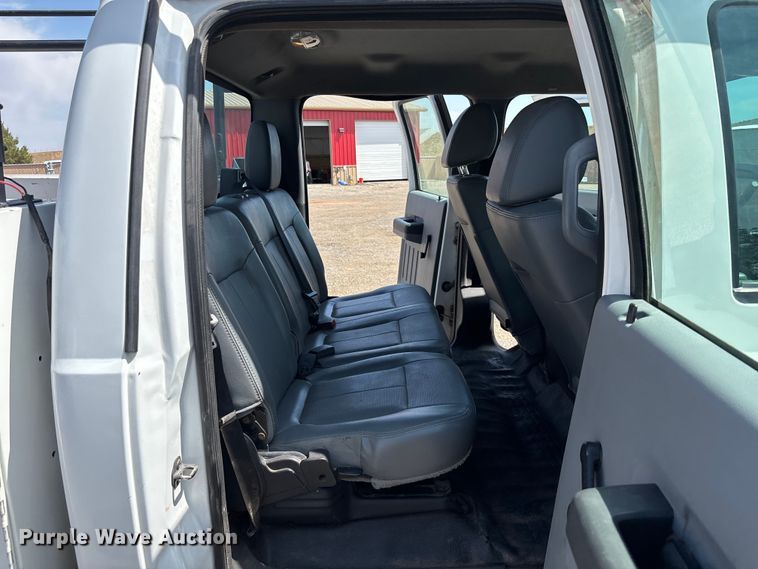 image for item EM5062 2011 Ford F250 Super Duty XL Crew Cab utility bed pickup truck