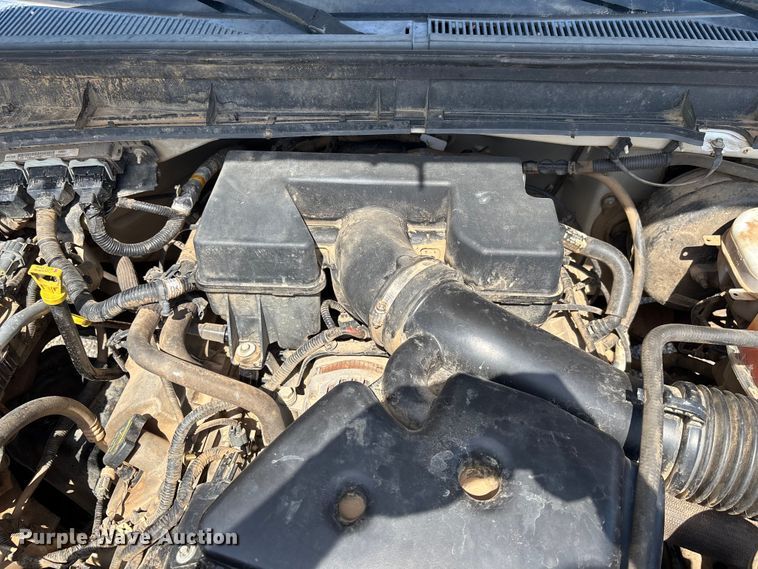 image for item EM5062 2011 Ford F250 Super Duty XL Crew Cab utility bed pickup truck