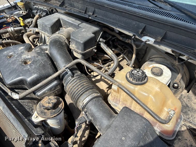 image for item EM5062 2011 Ford F250 Super Duty XL Crew Cab utility bed pickup truck