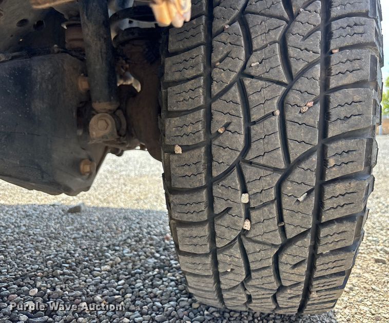 image for item EM5062 2011 Ford F250 Super Duty XL Crew Cab utility bed pickup truck