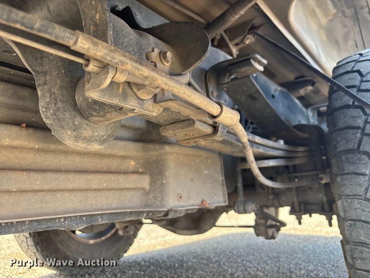 image for item EM5063 2015 Ford F250 Super Duty XLT Crew Cab pickup truck