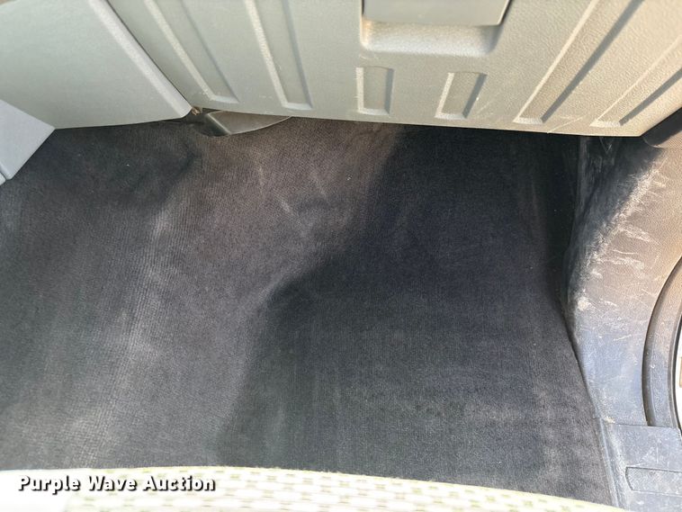 image for item EM5063 2015 Ford F250 Super Duty XLT Crew Cab pickup truck