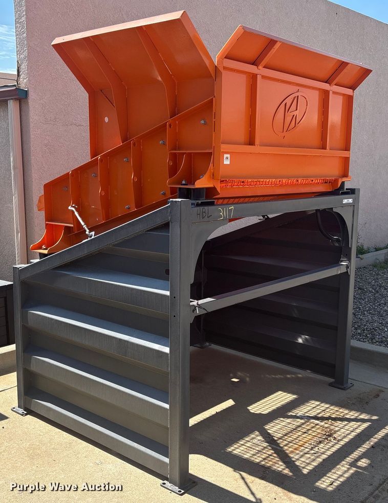 image for item EM5065 2024 Vibrating screen 004-05-68-01  screen