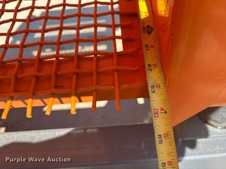 image for item EM5065 2024 Vibrating screen 004-05-68-01  screen