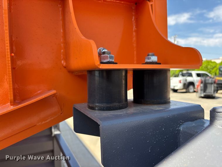 image for item EM5065 2024 Vibrating screen 004-05-68-01  screen