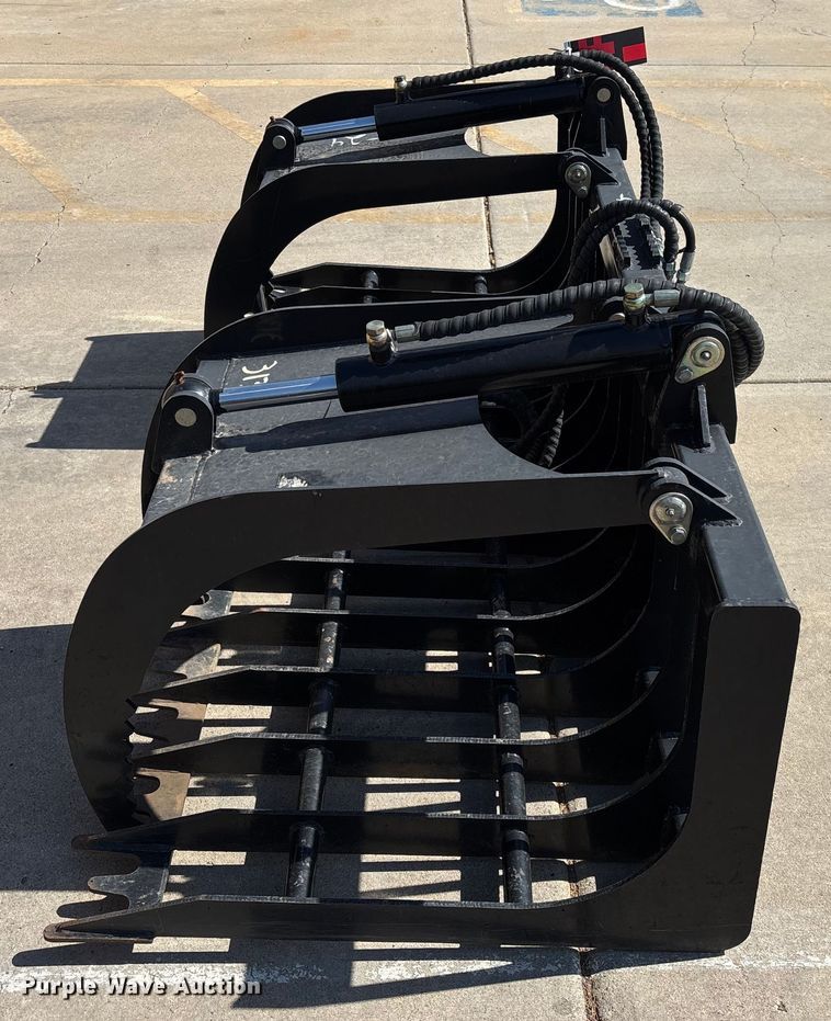 image for item EM5066 TMG TMG-84SG skid steer grapple bucket