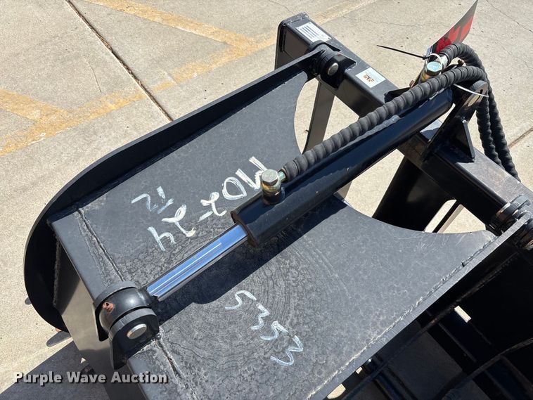 image for item EM5066 TMG TMG-84SG skid steer grapple bucket