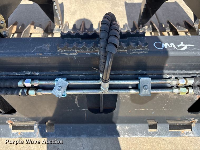 image for item EM5066 TMG TMG-84SG skid steer grapple bucket