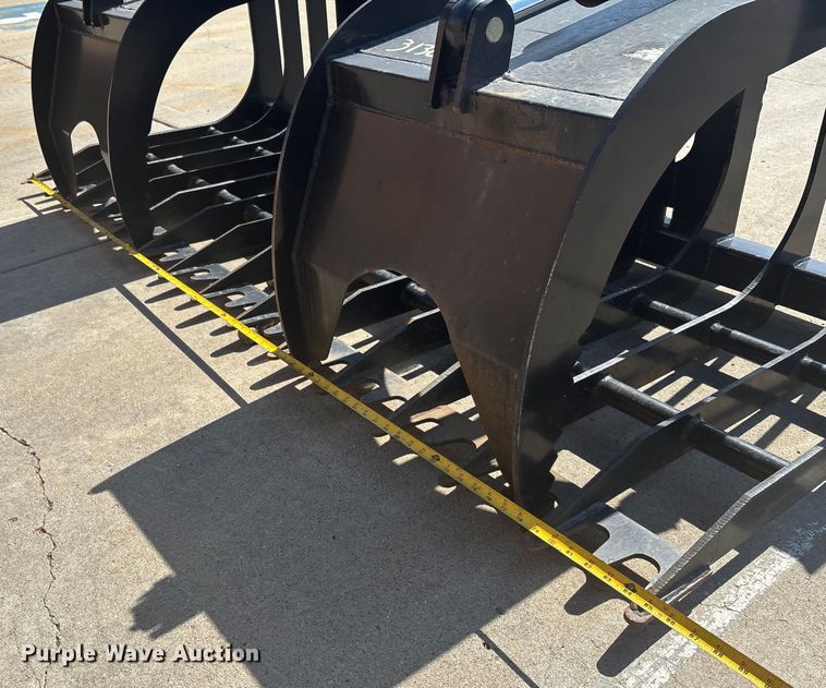 image for item EM5066 TMG TMG-84SG skid steer grapple bucket