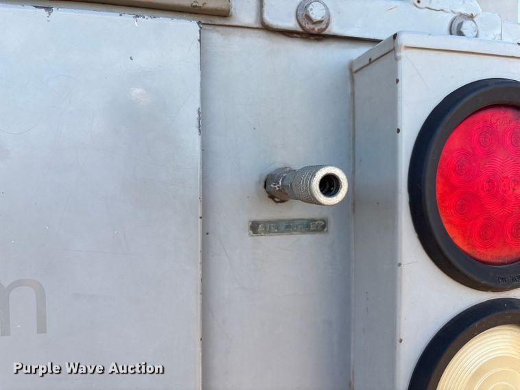 image for item EM5067 2006 Ford F350 Super Duty XL utility bed pickup truck