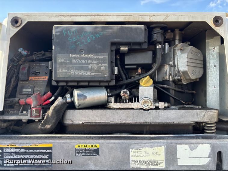 image for item EM5067 2006 Ford F350 Super Duty XL utility bed pickup truck