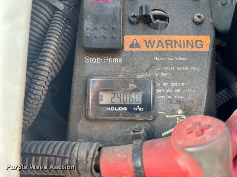 image for item EM5067 2006 Ford F350 Super Duty XL utility bed pickup truck