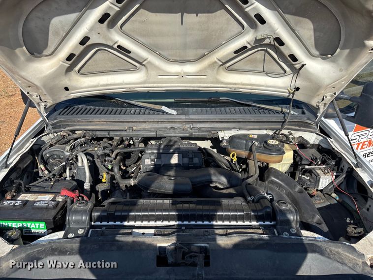 image for item EM5067 2006 Ford F350 Super Duty XL utility bed pickup truck