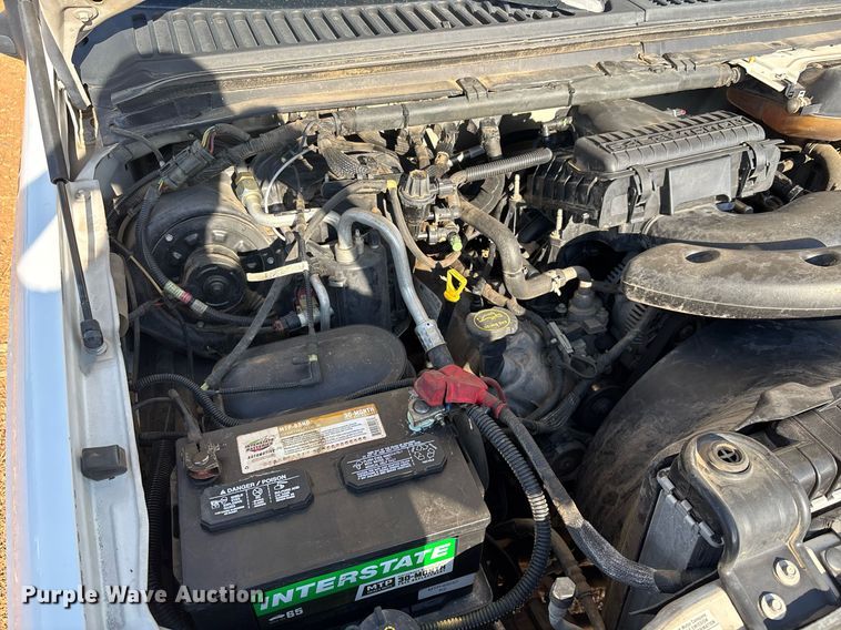 image for item EM5067 2006 Ford F350 Super Duty XL utility bed pickup truck