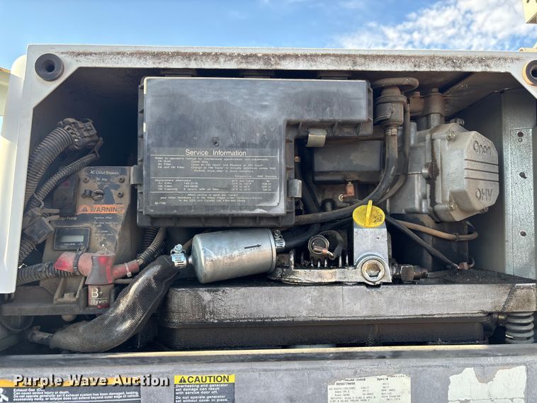 image for item EM5068 2006 Ford F350 Super Duty XL utility bed pickup truck