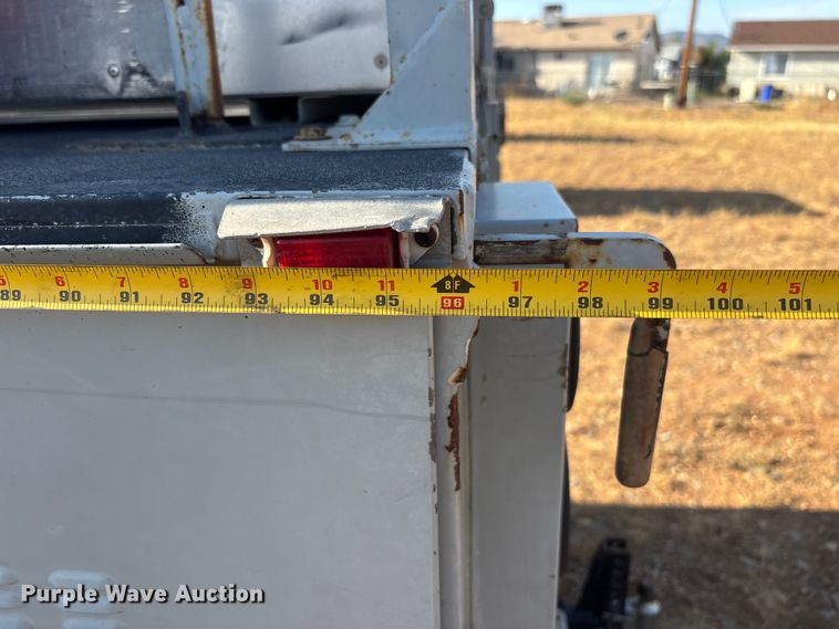 image for item EM5068 2006 Ford F350 Super Duty XL utility bed pickup truck